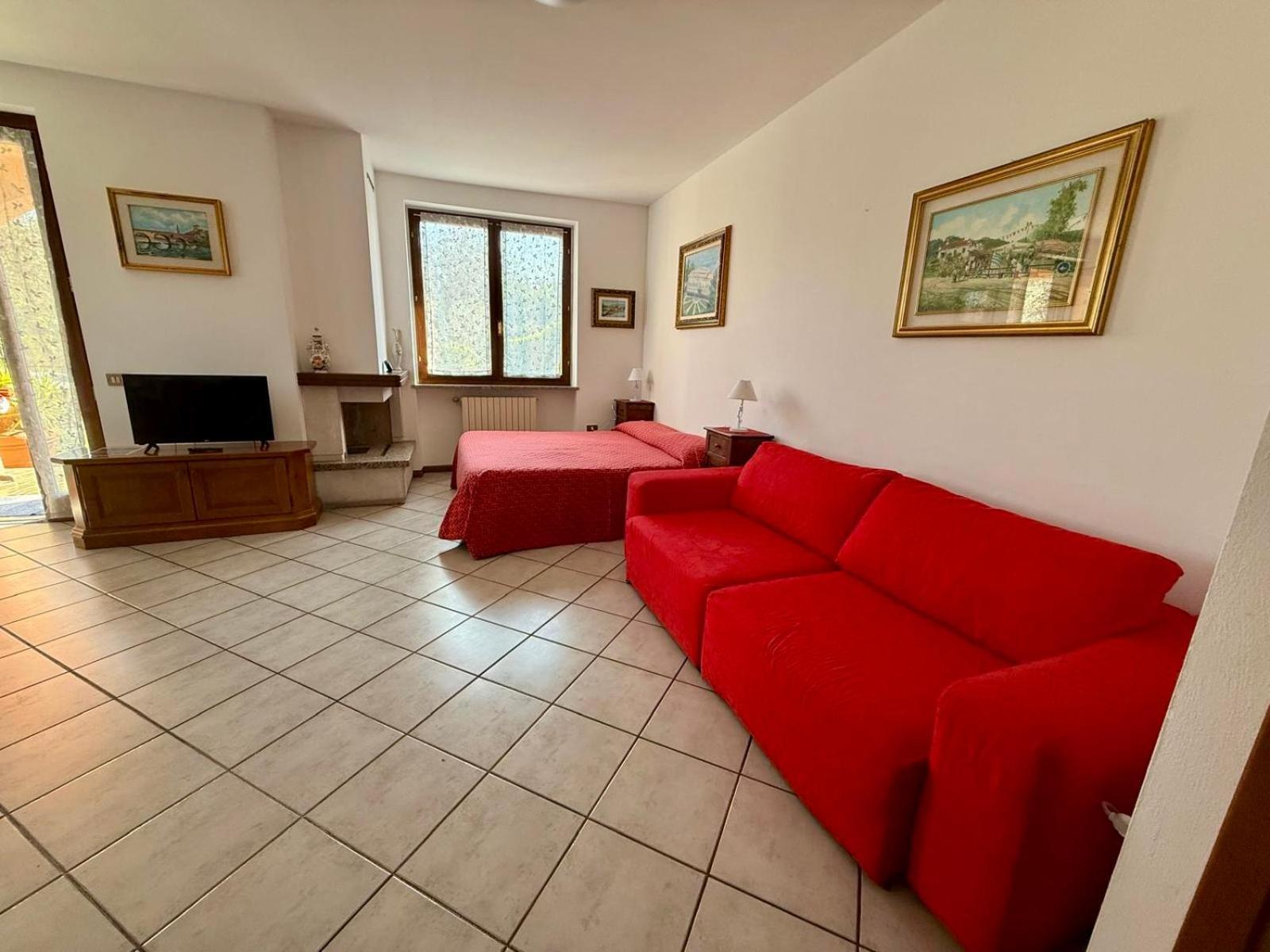 B&B Nonna Cecilia Puegnago del Garda Esterno foto