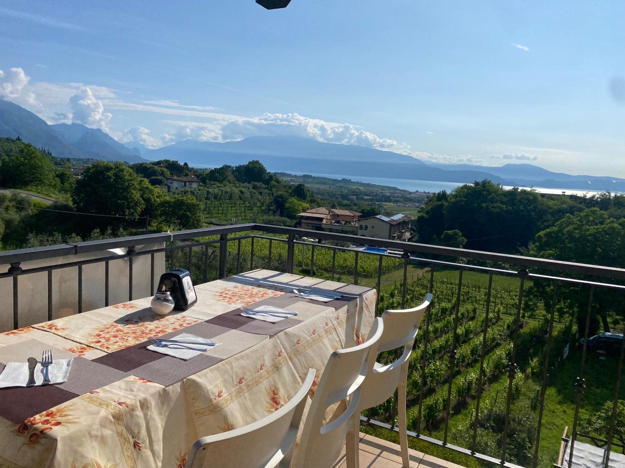 B&B Nonna Cecilia Puegnago del Garda Esterno foto